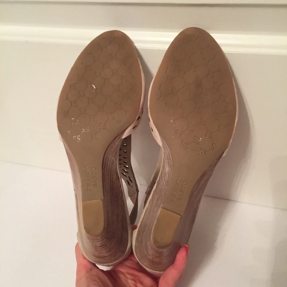 FRANCO SARTO SHOES WEDGE CREAM LEATHER & MANMADE ‘KALE’ Size 7.5 BUCKLE